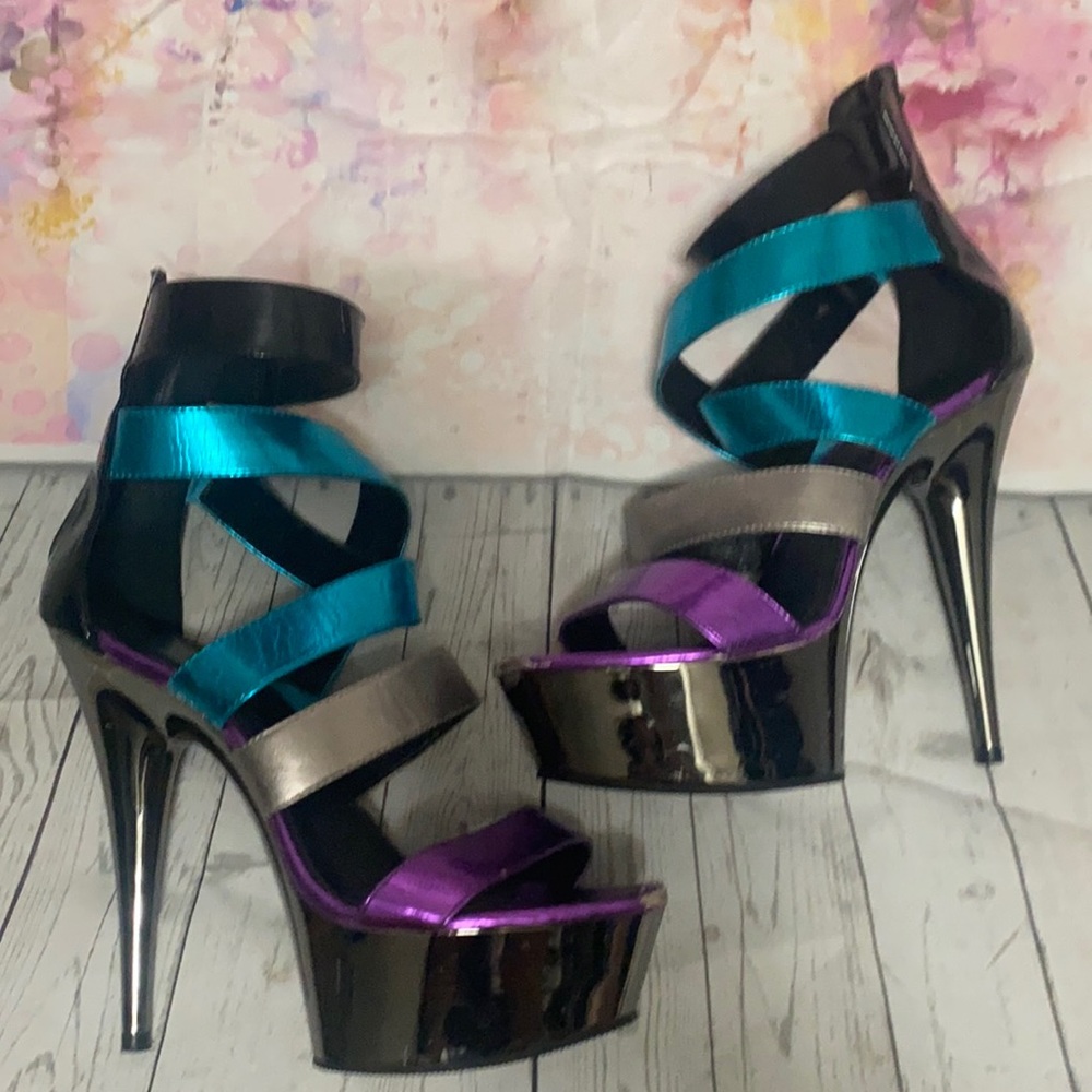 Pleasers size 9